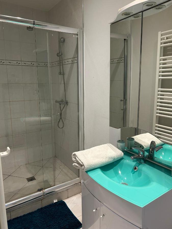 Apartment Le Voltaire 1 Chez Adrien *