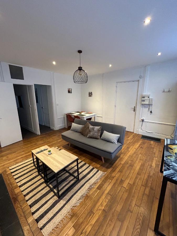 Apartment Le Voltaire 1 Chez Adrien *